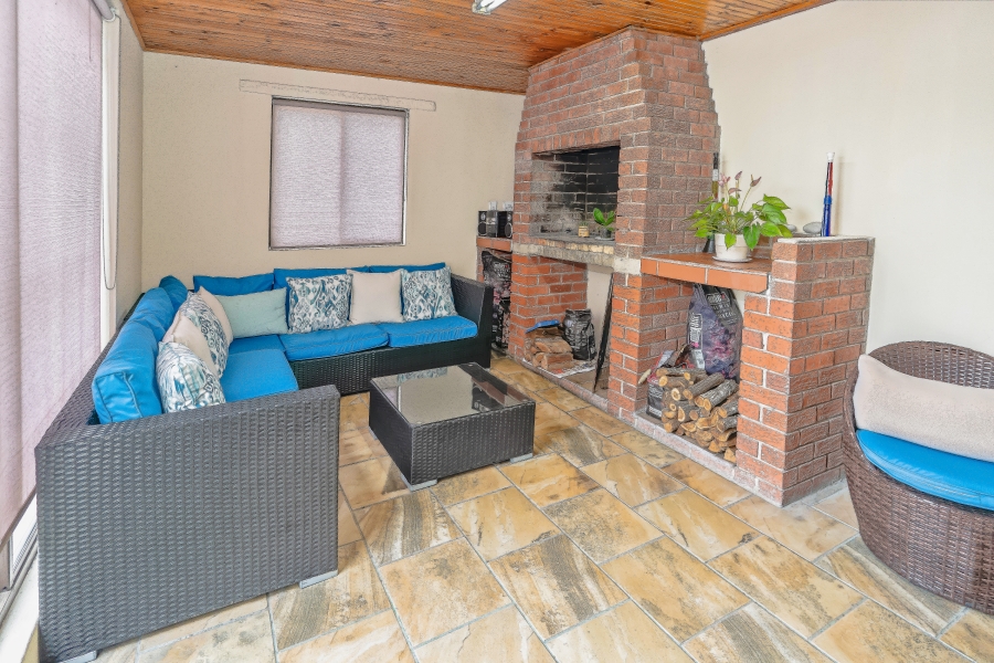 3 Bedroom Property for Sale in Highbury Western Cape